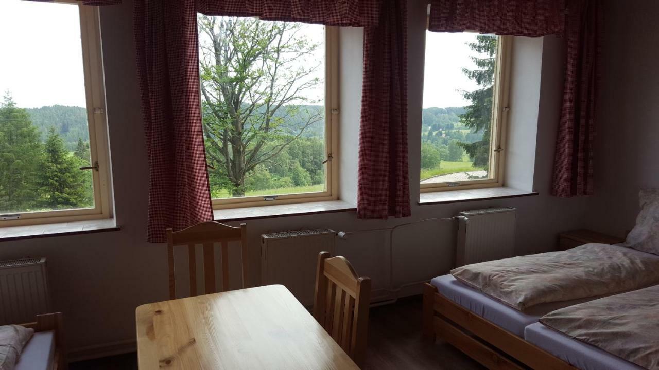 Rs Bernov Zatisi Hotell Nejdek Eksteriør bilde