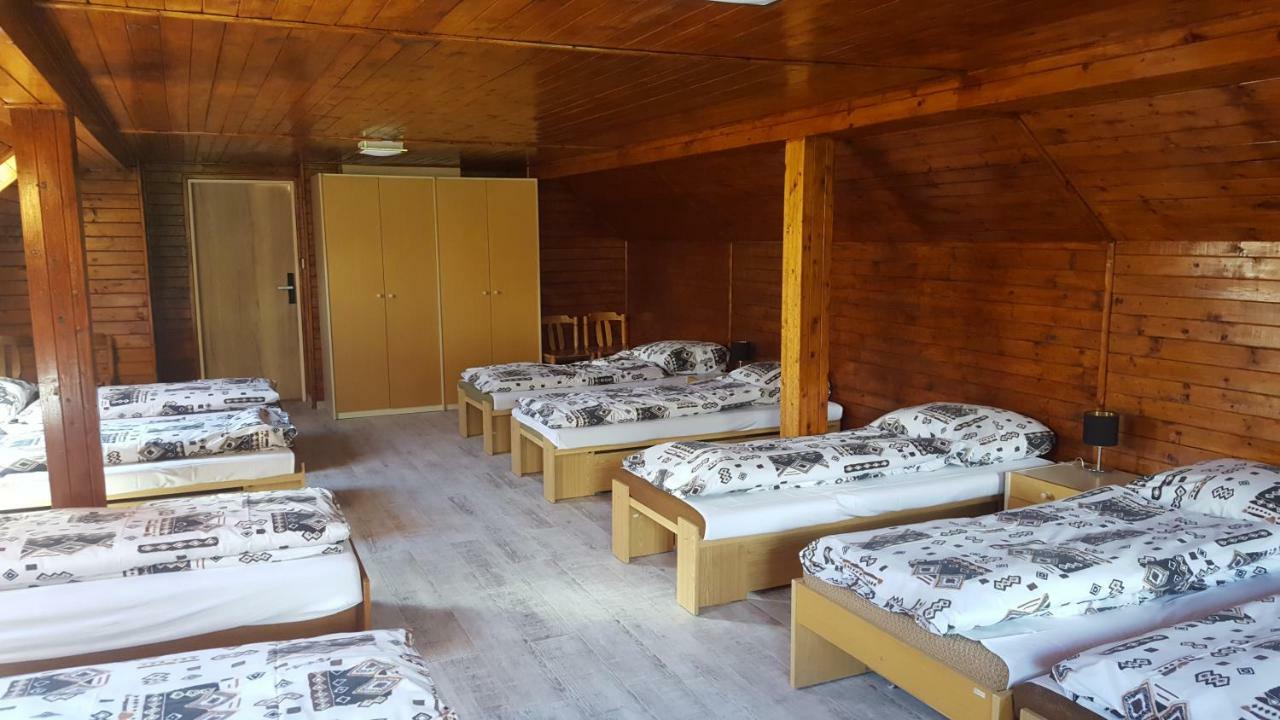 Rs Bernov Zatisi Hotell Nejdek Eksteriør bilde